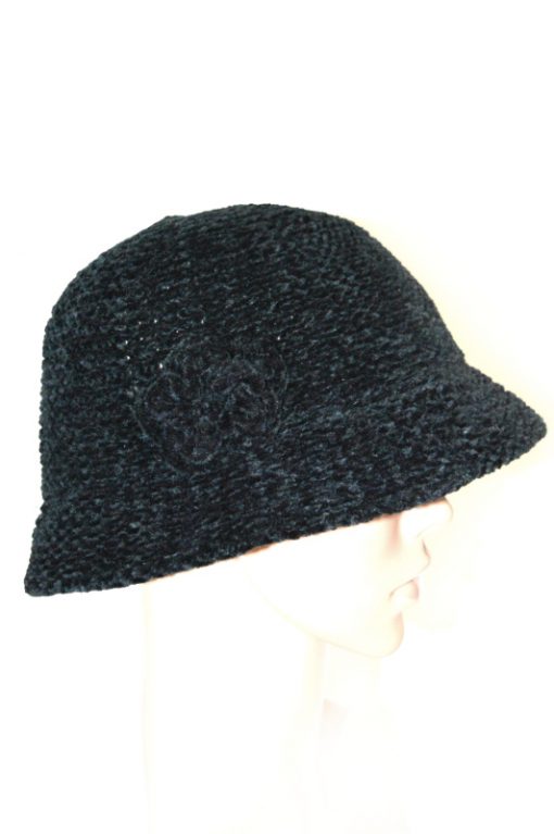 AUGUST HAT | כובע שניל פרח שחור אוגוסט הט